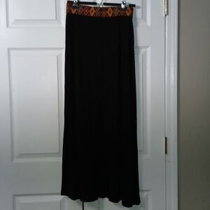 Riley & James  black aztec maxi skirt Sz S